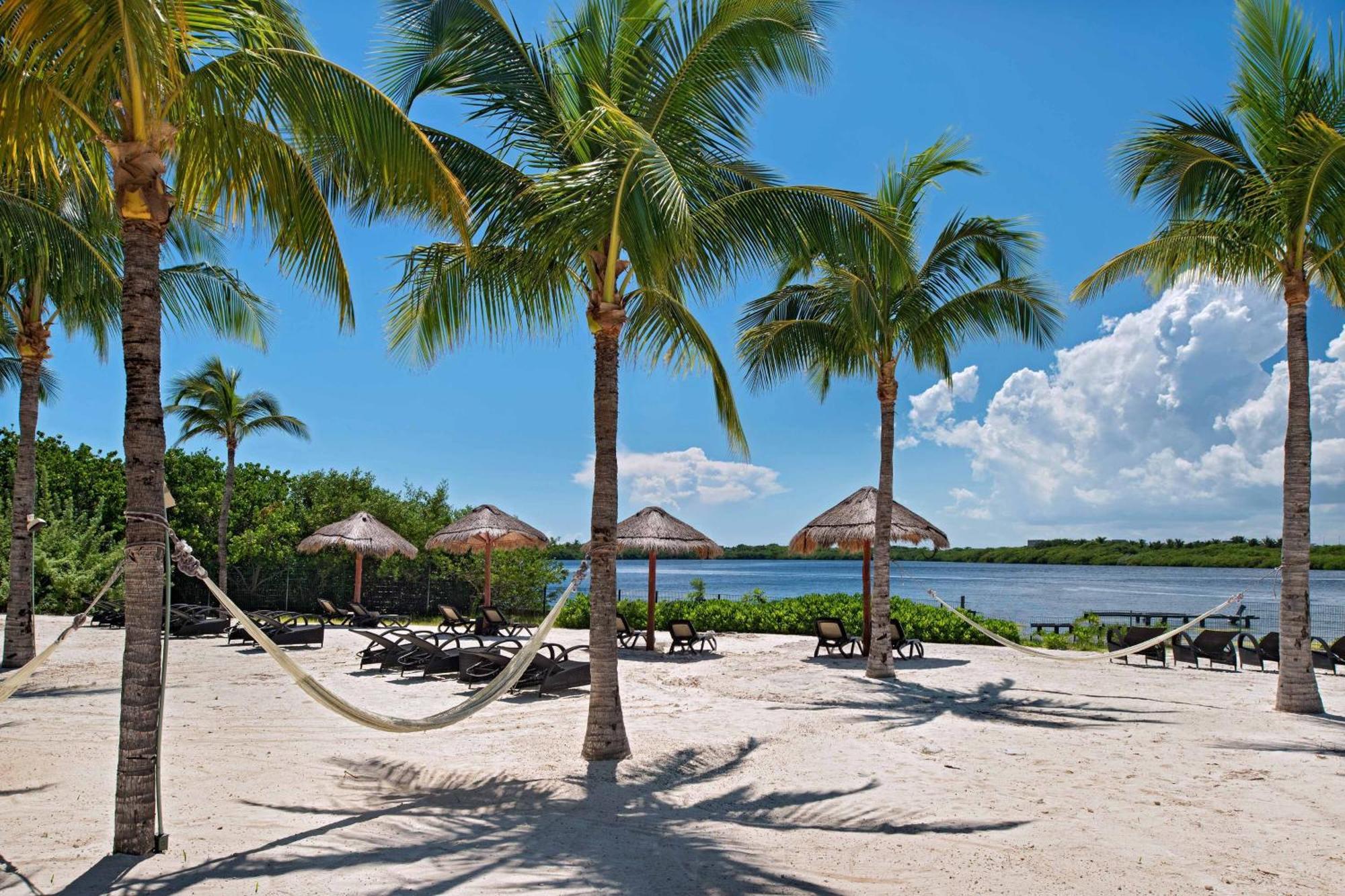The Westin Cancun Resort Villas & Spa Exterior foto